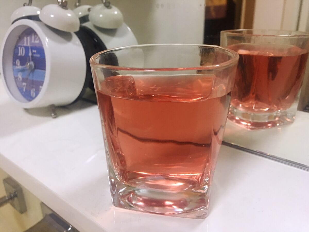 回到家小酌一杯，发现生活中的美……