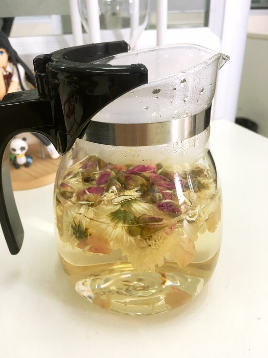 自制花茶，菊花玫瑰。