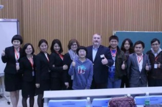 美国华盛顿学院校长面对面交流美国高中申请流程！