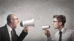 周鸿祎批注乔布斯访谈“会制造噪声的团队，才会磨出美丽的石头”