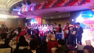 恭喜彭同学晋升！哇哈哈！