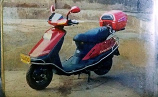 翻出来纪念一下，老爸开了17年的台湾原厂『光阳豪迈125』