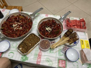 自己洗的虾吃着就是放心！