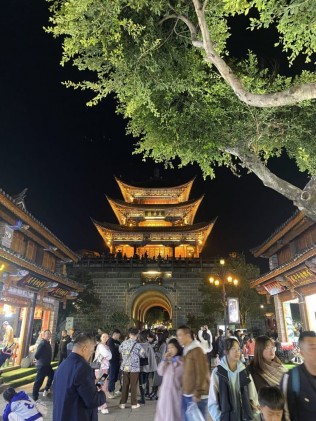 夜游大理古城