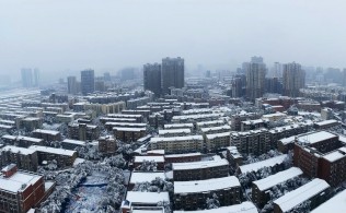 瑞雪兆丰年！