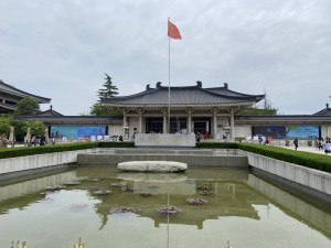 参观陕西历史博物馆