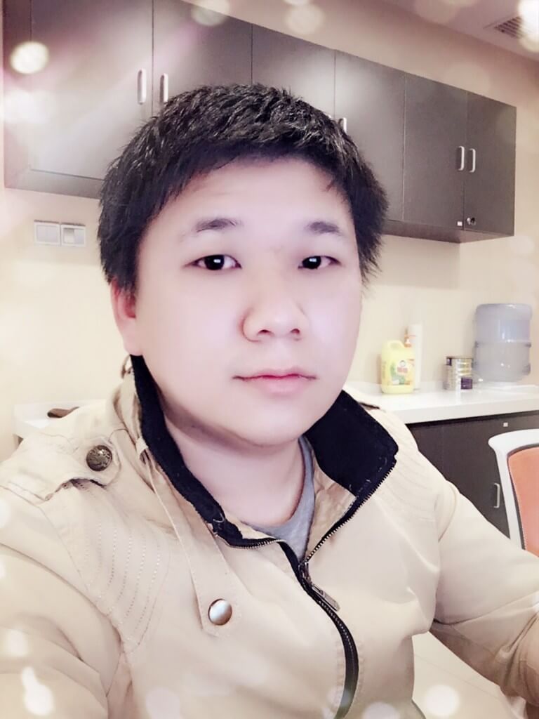自拍一张，再次祈祷我的脸能早日康复！