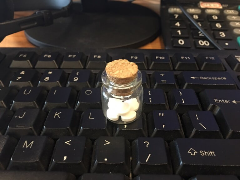 嗯嗯，该按时吃药了，脸已经好很多了！