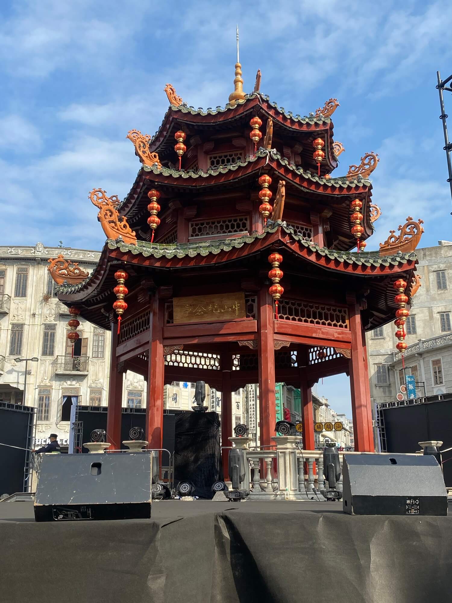 汕头-揭阳，人从众…