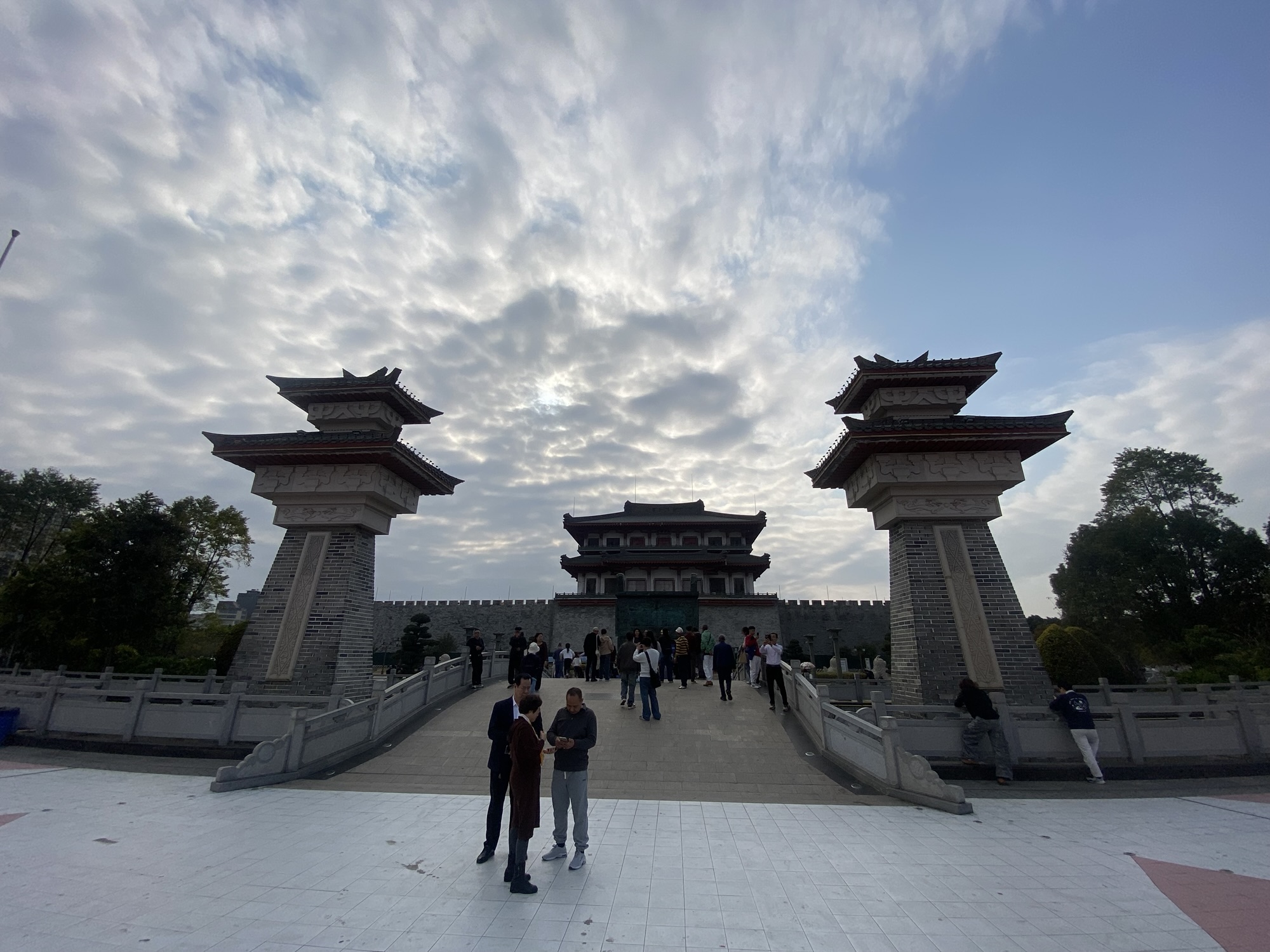 汕头-揭阳，人从众…